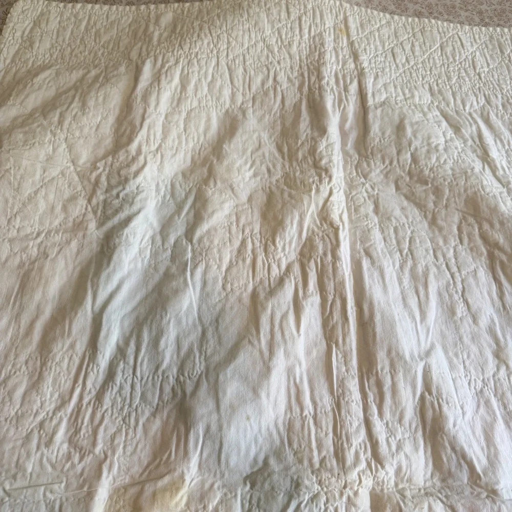 Vintage Hand Embroidered Baby Quilt White Cotton Kittens Birds Floral 54x36